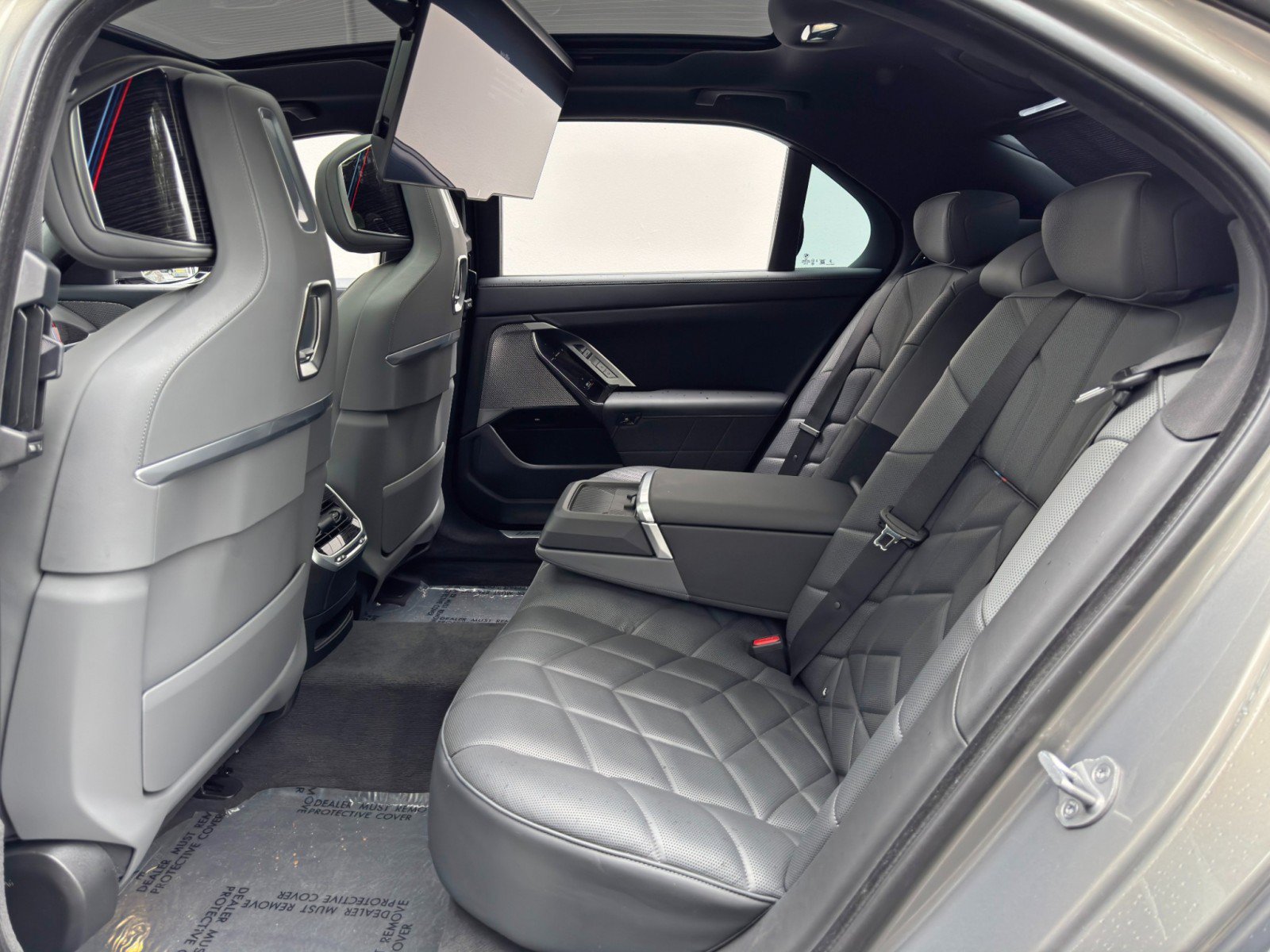 Used 2023 BMW 740i RWD image 53