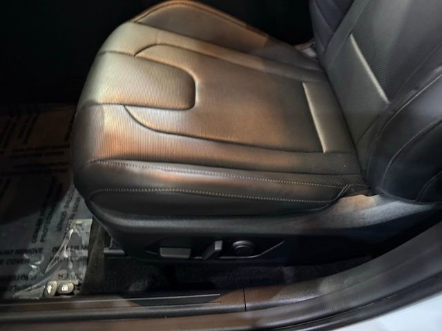 New 2025 Hyundai Elantra Limited image 13