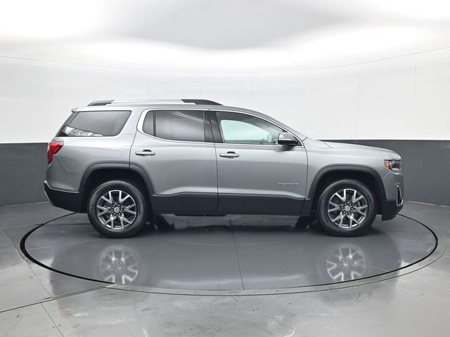 Certified 2023 GMC Acadia SLT w/ Technology Package image 4
