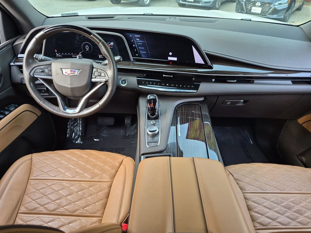 Used 2022 Cadillac Escalade Premium Luxury w/ Performance Package AWD/4WD image 24