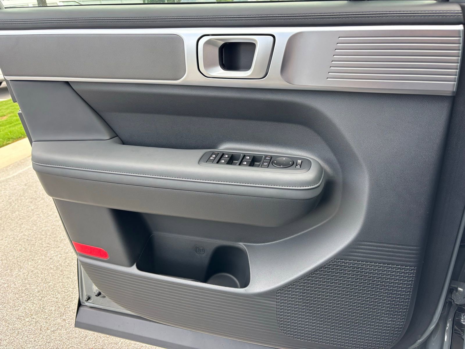 New 2026 Hyundai Santa Fe SEL FWD image 9