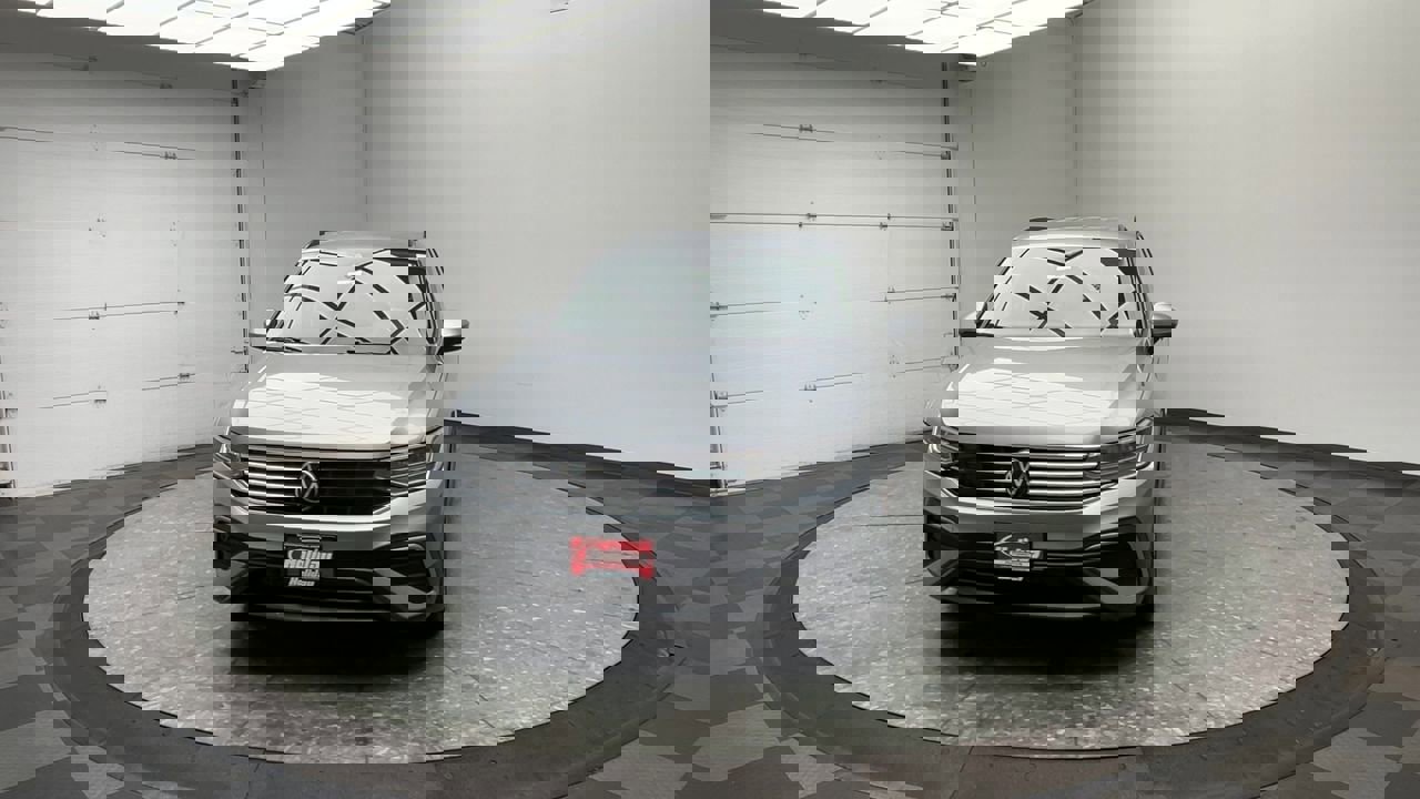 Used 2024 Volkswagen Tiguan S image 27