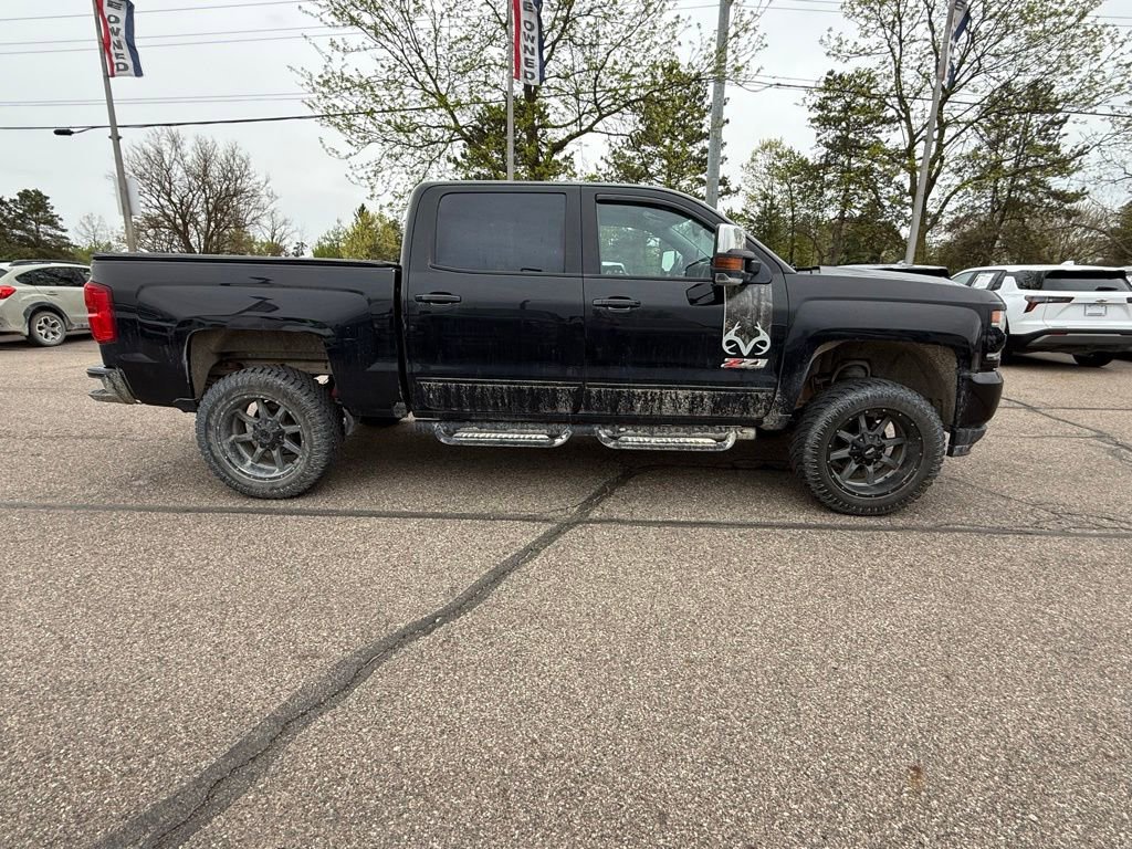 Used 2017 Chevrolet Silverado 1500 LTZ Z71 w/ Realtree Edition AWD/4WD image 5