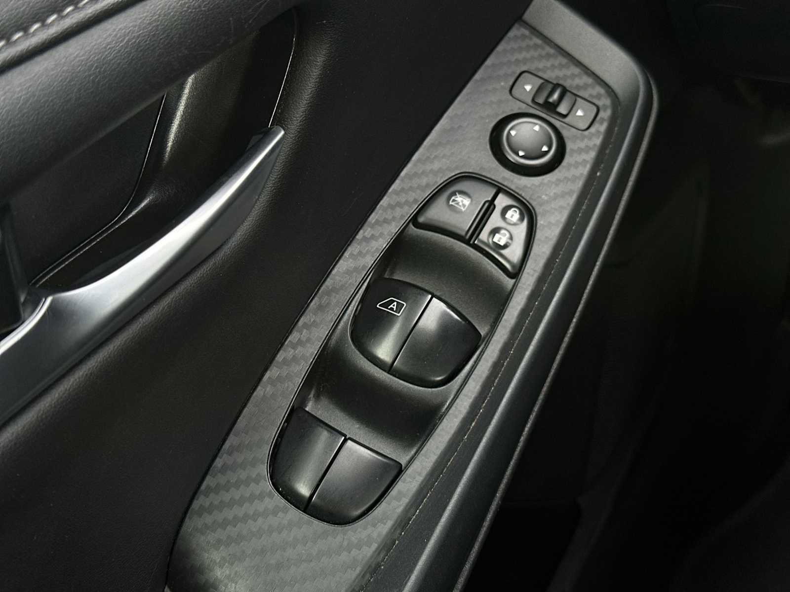 Used 2024 Nissan Sentra SV image 15