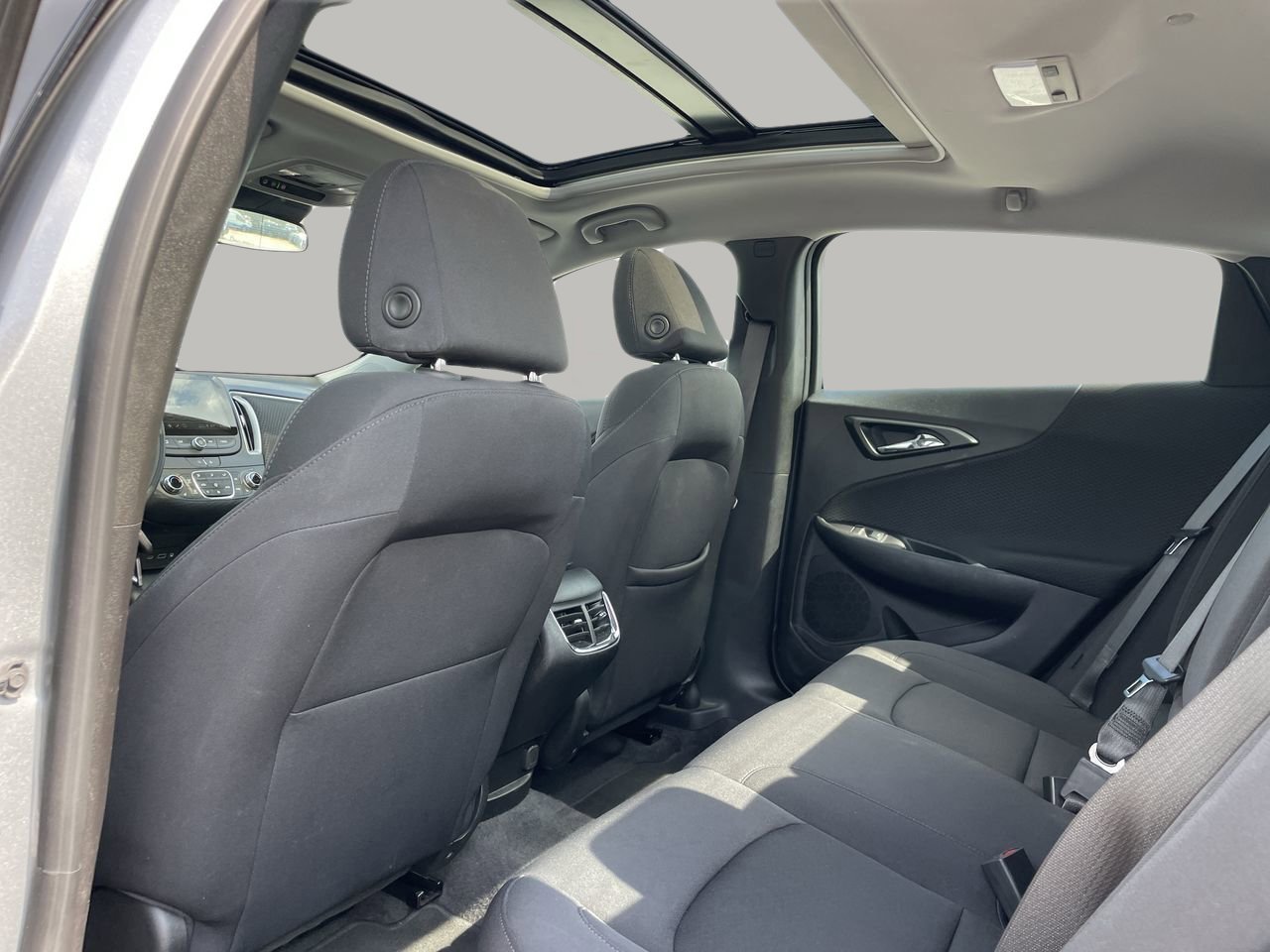 Used 2024 Chevrolet Malibu LT FWD image 16