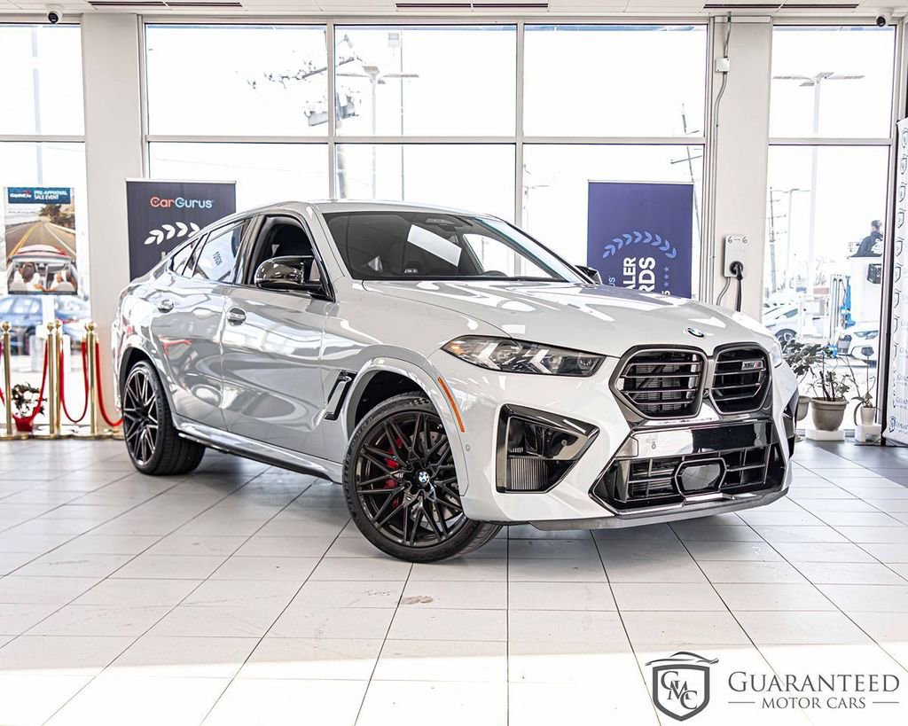 Used 2025 BMW X6 M Competition w/ Executive Package AWD/4WD image 3