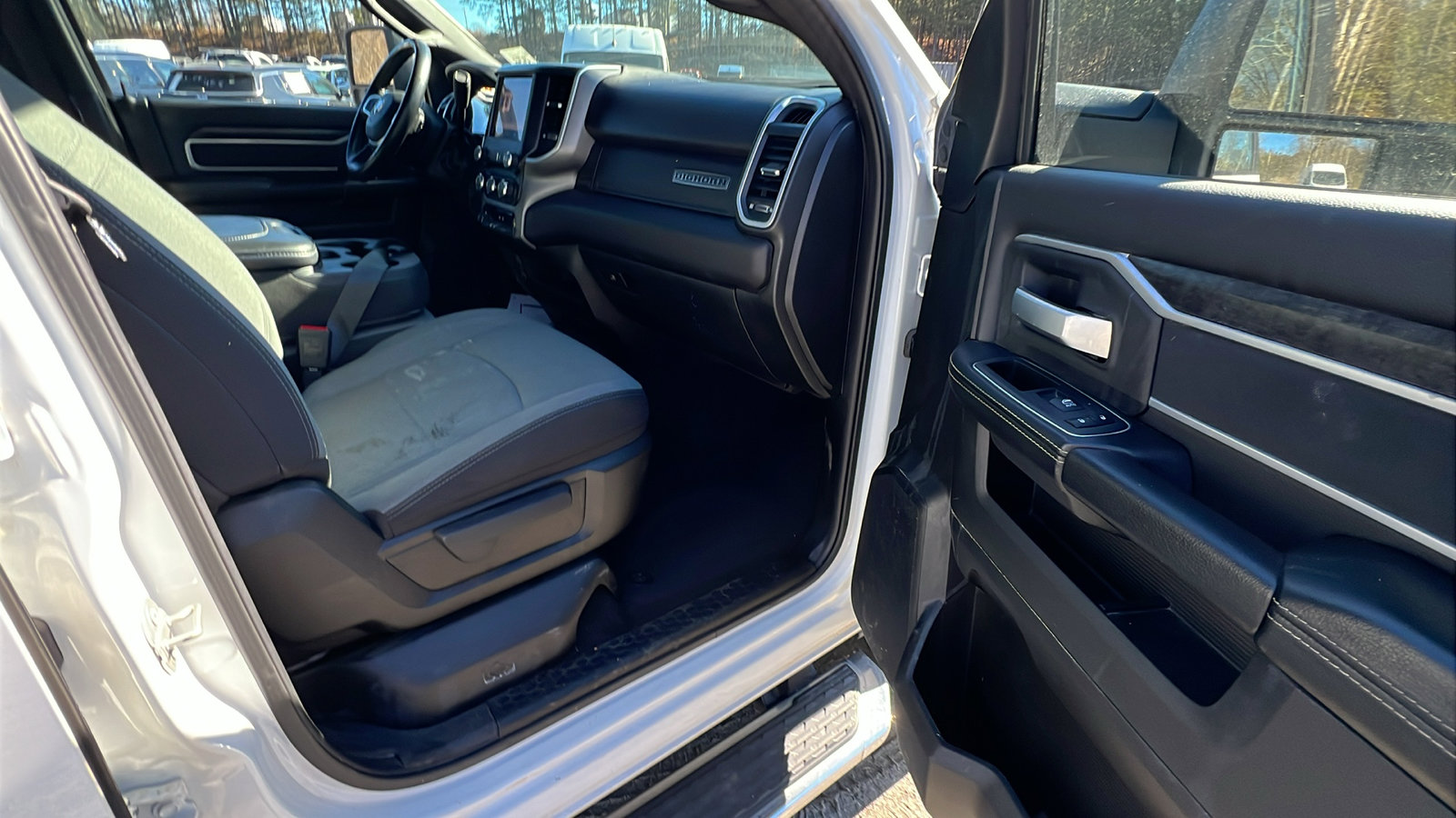 Used 2024 RAM 2500 Big Horn image 19