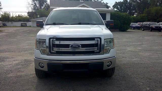 Used 2014 Ford F150 XLT w/ XLT Convenience Package image 2