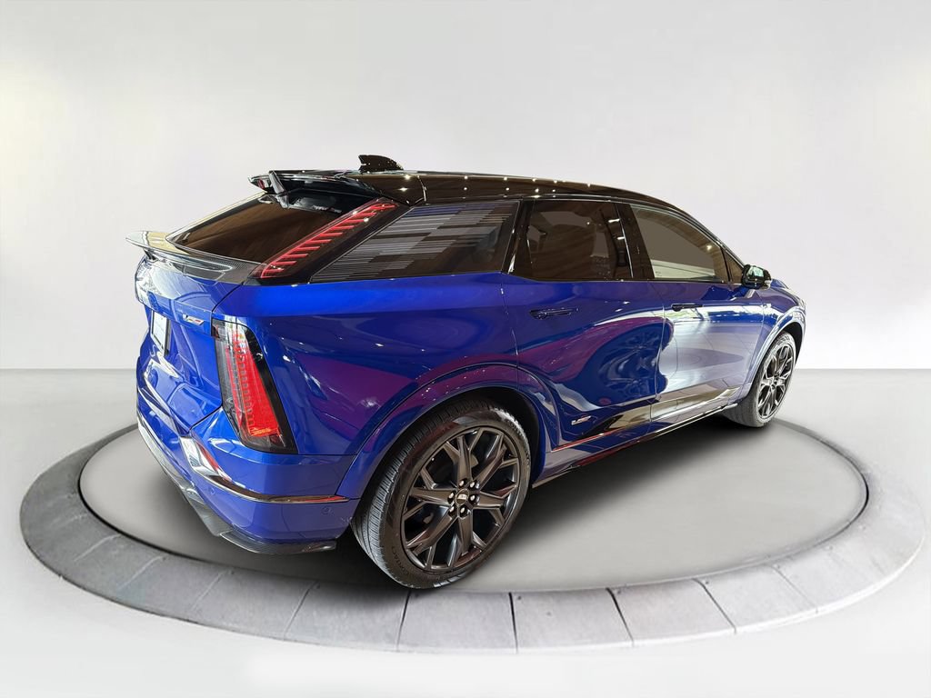 New 2027 Cadillac Optiq V w/ Deep Ocean Design Edition AWD/4WD image 4