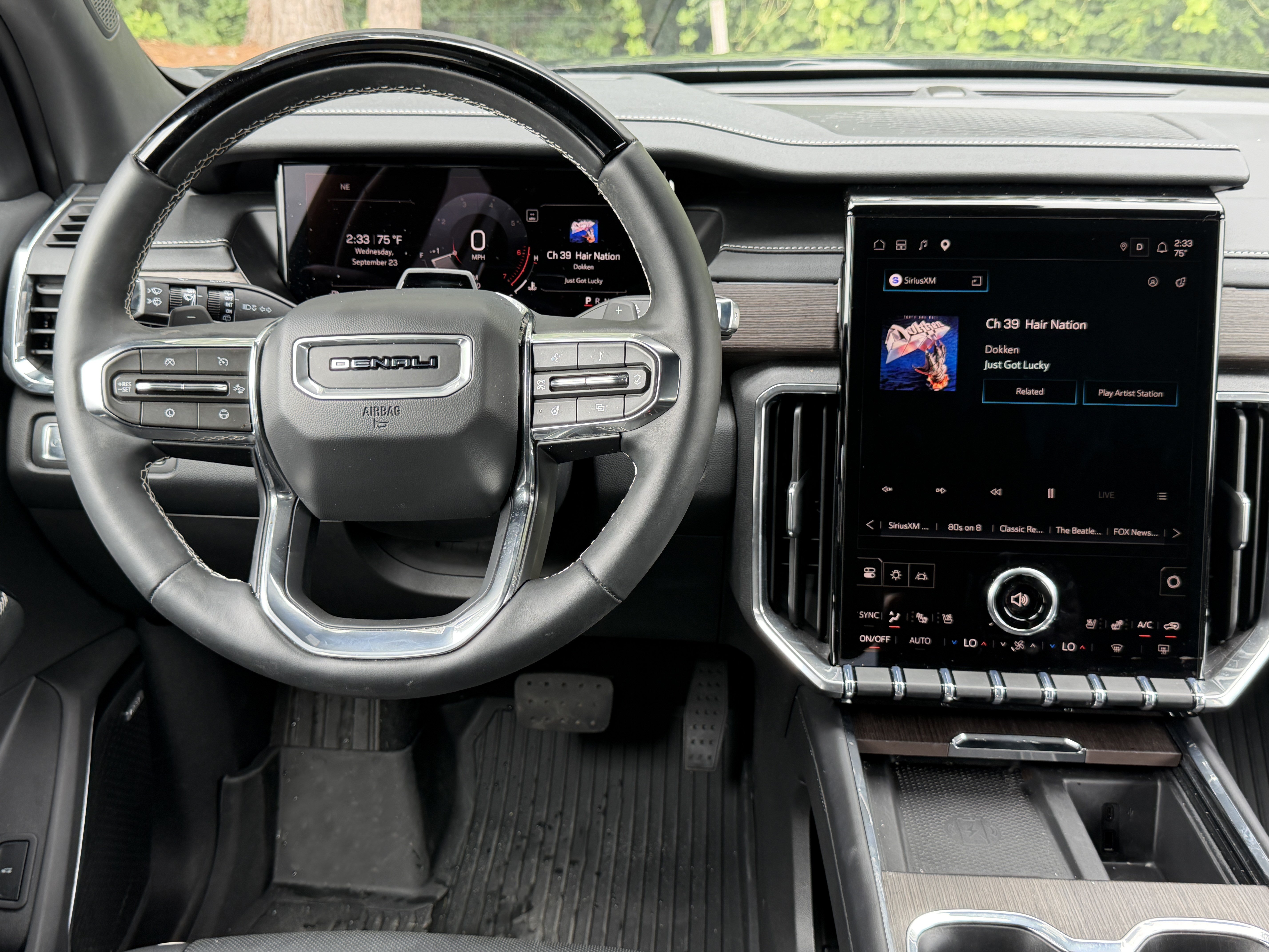 Used 2026 GMC Acadia Denali w/ Super Cruise Package AWD/4WD image 14