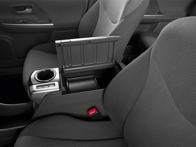Used 2014 Toyota Prius V Two FWD image 19