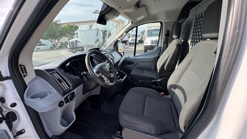 Used 2017 Ford Transit 250 148 Low Roof RWD image 3