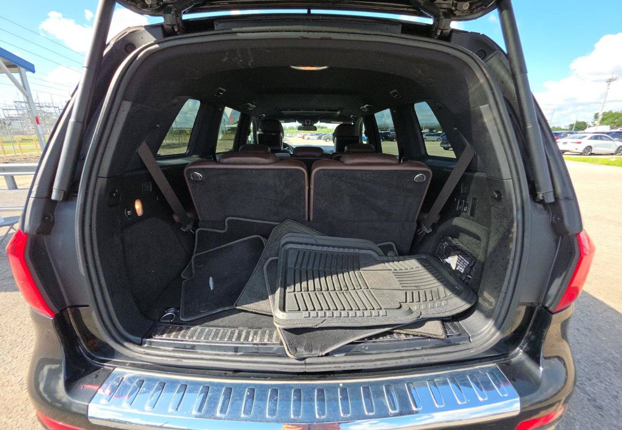 Used 2016 Mercedes-Benz GL 450 4MATIC w/ Premium I Package image 14