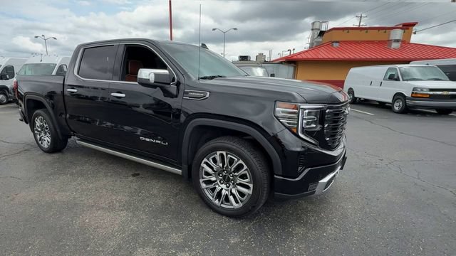 Used 2025 GMC Sierra 1500 Denali Ultimate AWD/4WD image 2