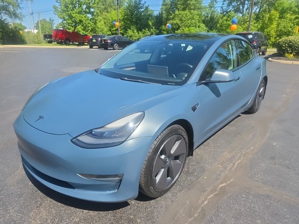 Used 2022 Tesla Model 3 Long Range AWD/4WD image 3