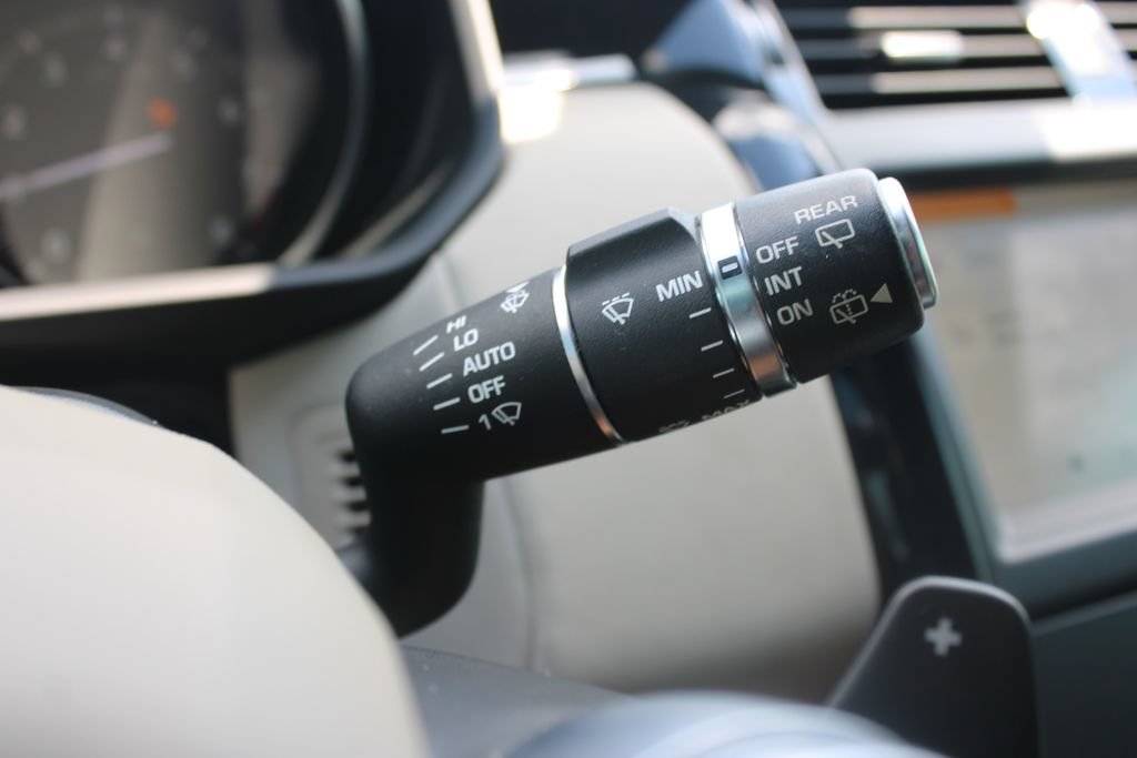 Used 2019 Land Rover Discovery SE AWD/4WD image 21