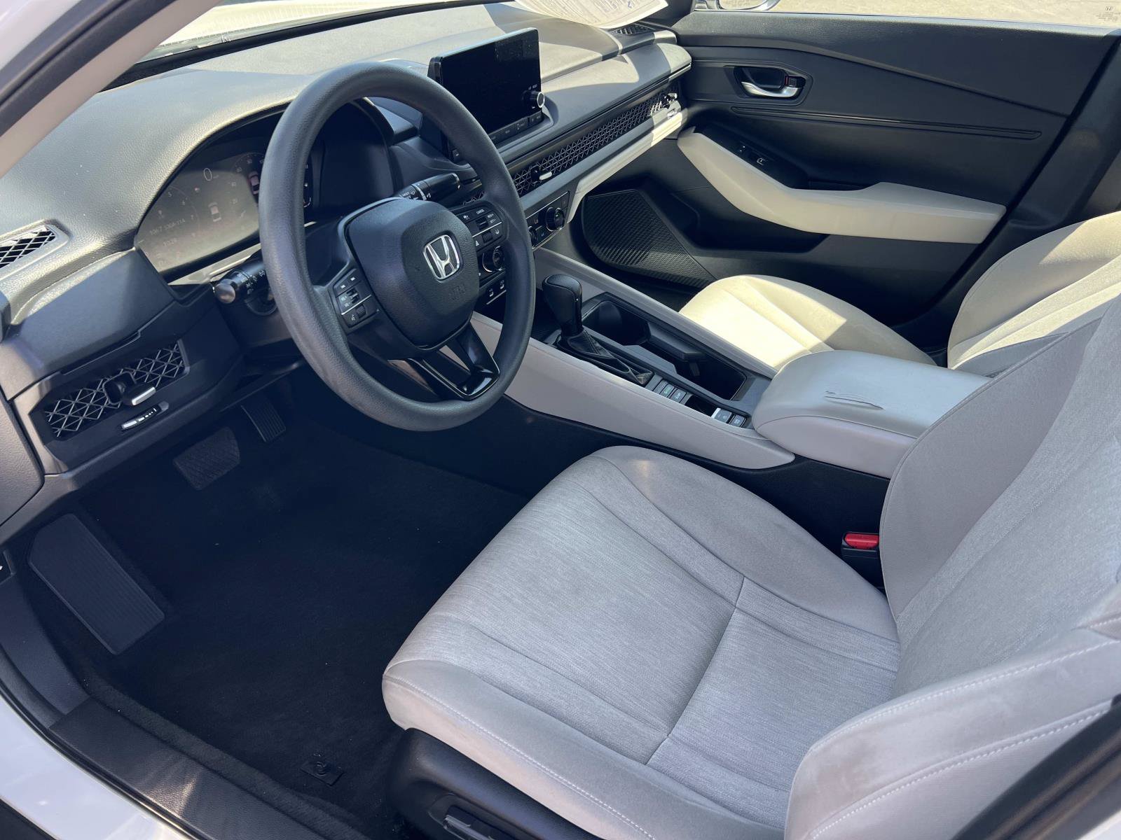 Certified 2023 Honda Accord EX image 5