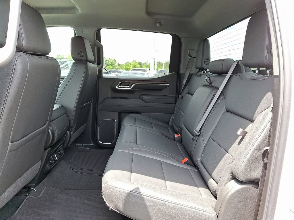 Used 2026 GMC Sierra 1500 SLT AWD/4WD image 10