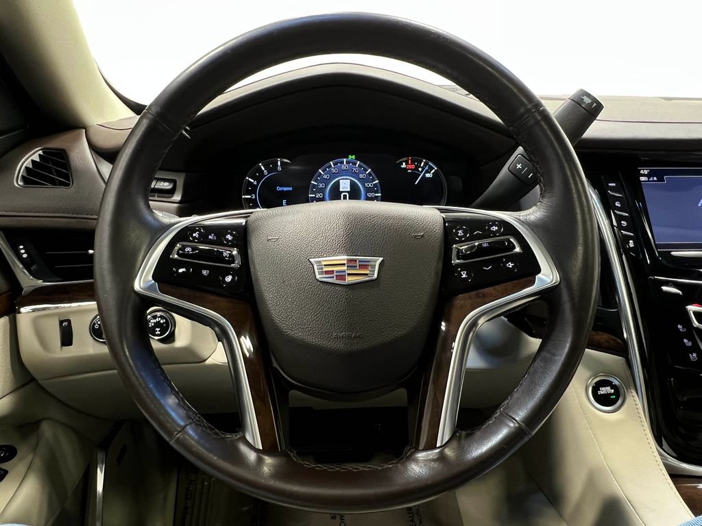 Used 2017 Cadillac Escalade Luxury AWD/4WD image 26