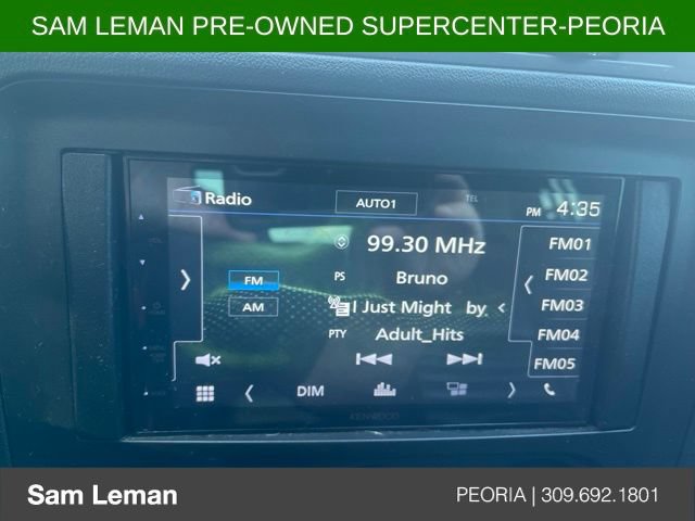 Used 2014 Dodge Challenger R/T RWD image 10