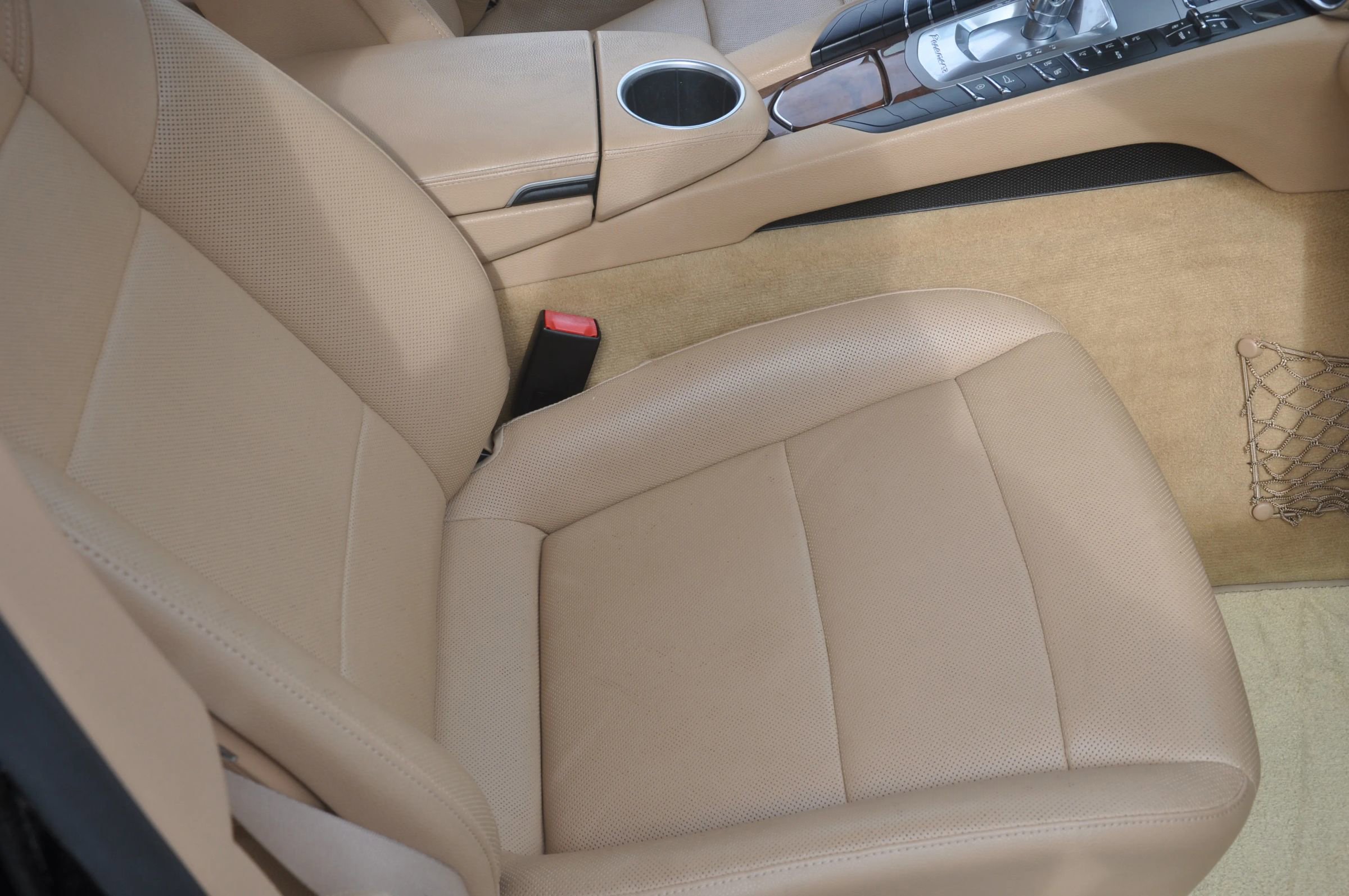 Used 2013 Porsche Panamera 4S image 26