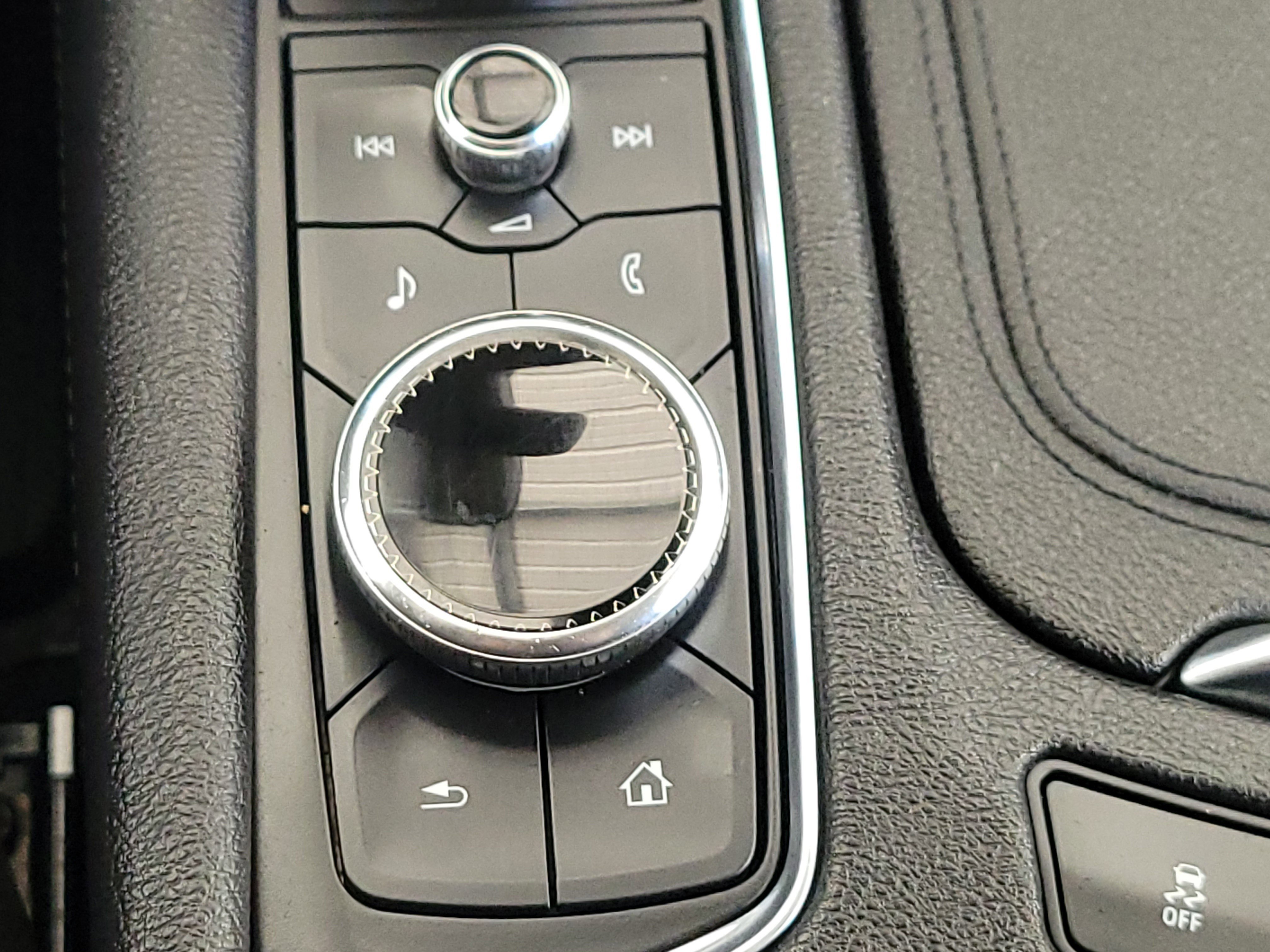 Used 2020 Cadillac XT6 Premium Luxury image 24