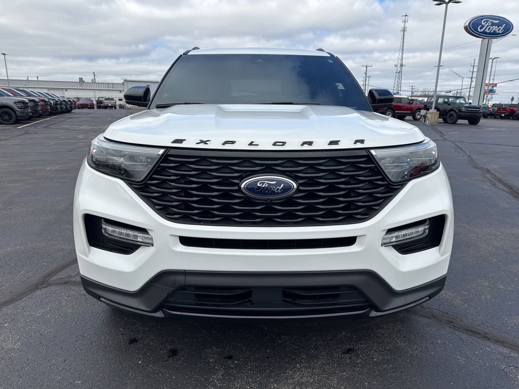 Used 2023 Ford Explorer ST-Line w/ Class IV Trailer Tow Package image 4