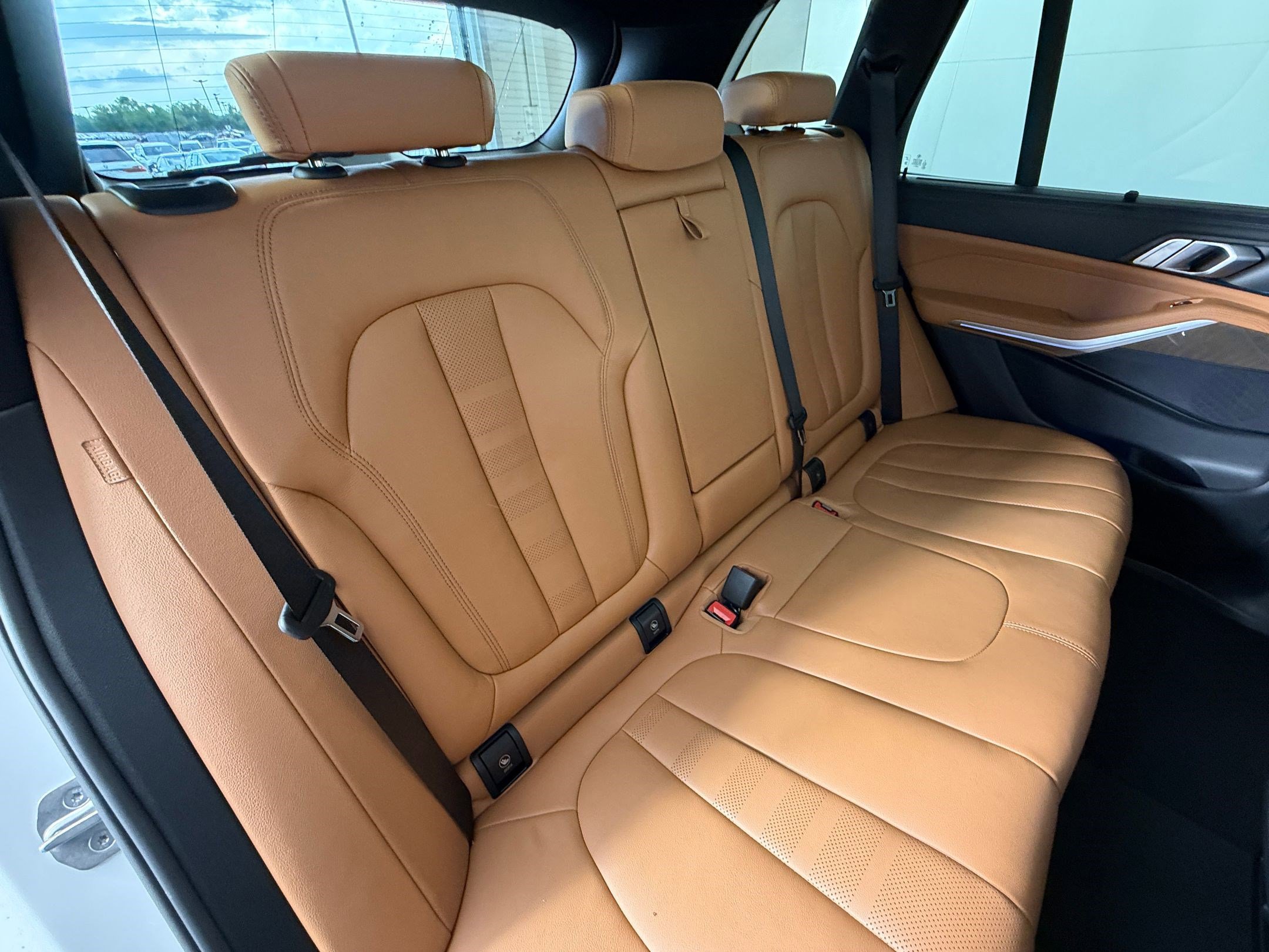 Used 2022 BMW X5 xDrive40i w/ M Sport Package image 34