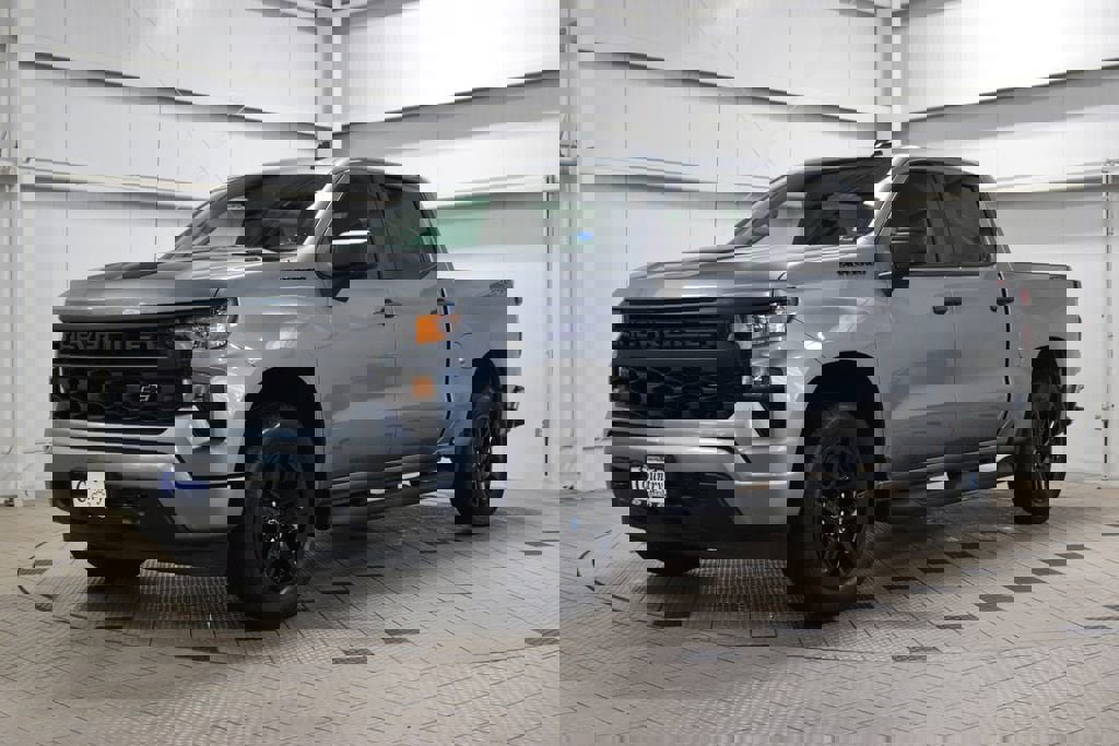 New 2026 Chevrolet Silverado 1500 Custom w/ Rally Edition image 3
