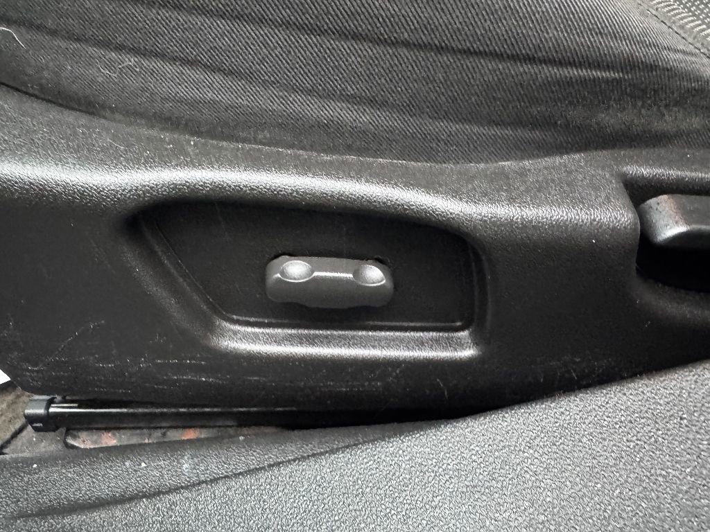 Used 2009 Chevrolet Malibu LS image 24