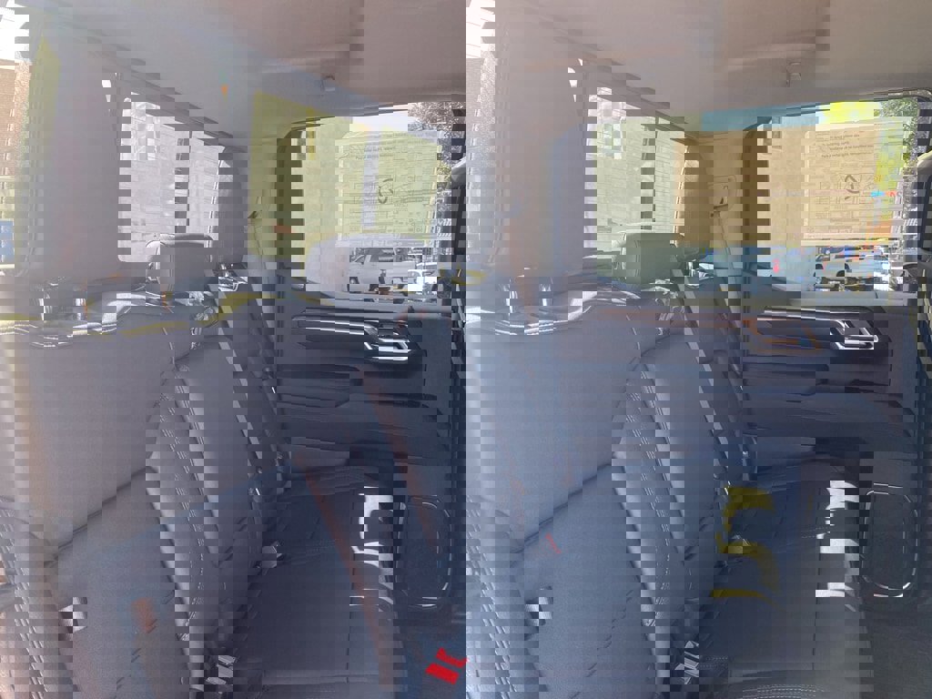 New 2025 Chevrolet Silverado 1500 RST w/ Dark Appearance Package image 19