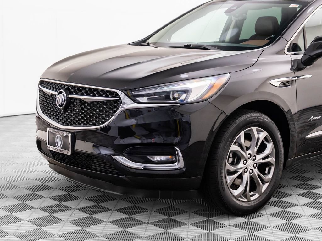 Used 2018 Buick Enclave Avenir w/ Avenir Technology Package image 34