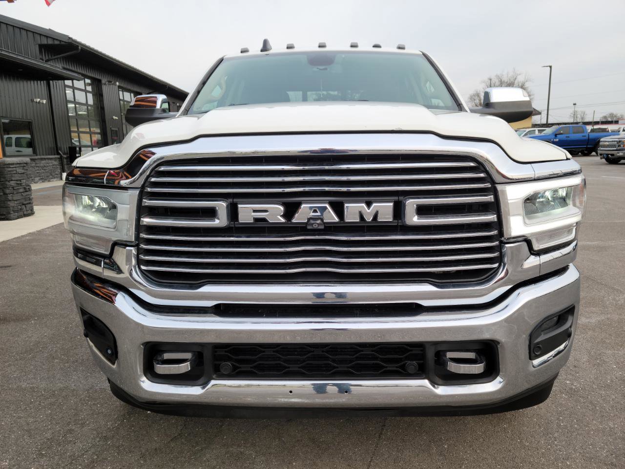 Used 2019 RAM 3500 Laramie AWD/4WD image 2