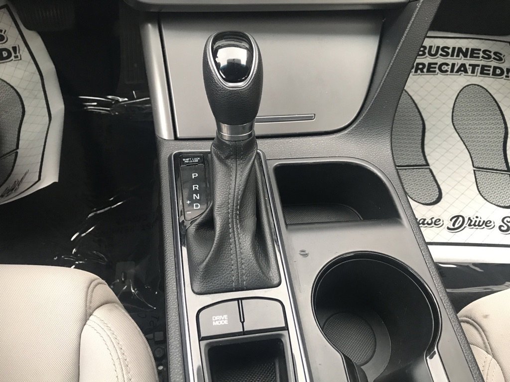 Used 2017 Hyundai Sonata SE image 18