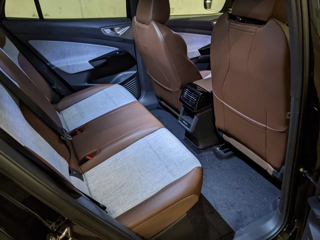 New 2026 Volkswagen ID.4 Pro AWD/4WD image 24