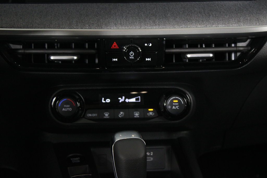 Certified 2026 Nissan Kicks SV FWD image 22