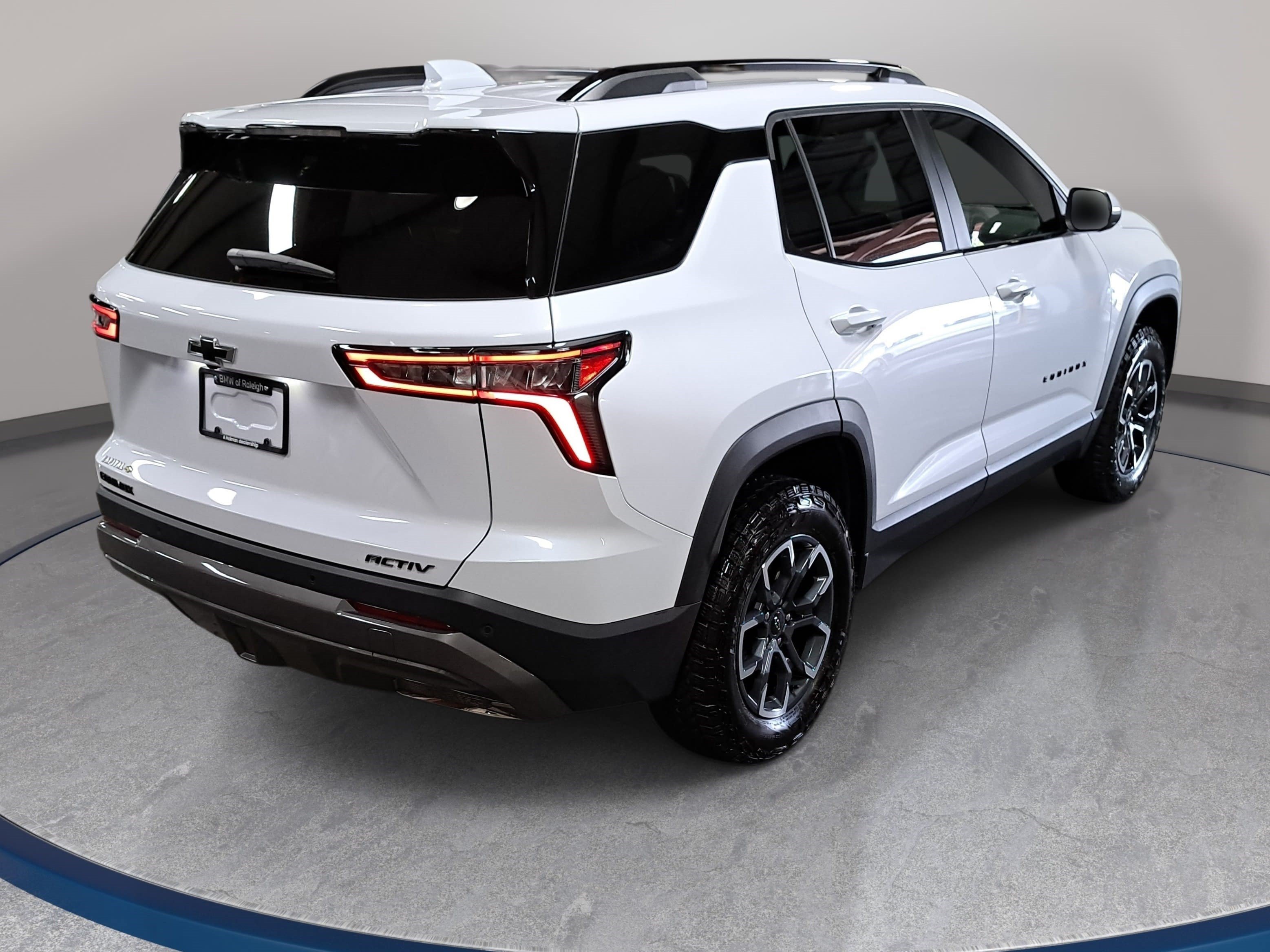 Used 2026 Chevrolet Equinox ACTIV w/ Convenience Package III FWD image 5
