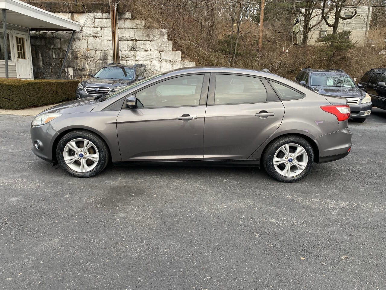 Used 2014 Ford Focus SE image 2