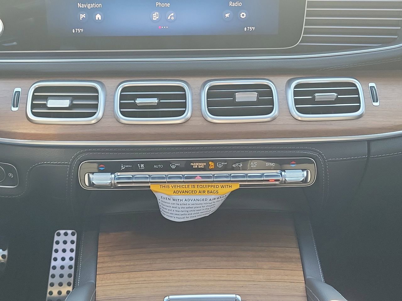 New 2026 Mercedes-Benz GLS 580 4MATIC image 19