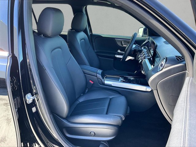 Used 2024 Mercedes-Benz GLB 250 image 9