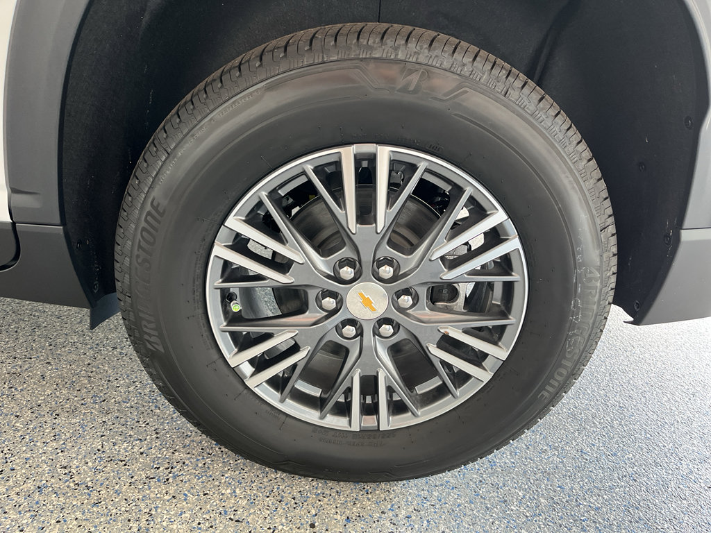 New 2026 Chevrolet Traverse LT FWD image 35