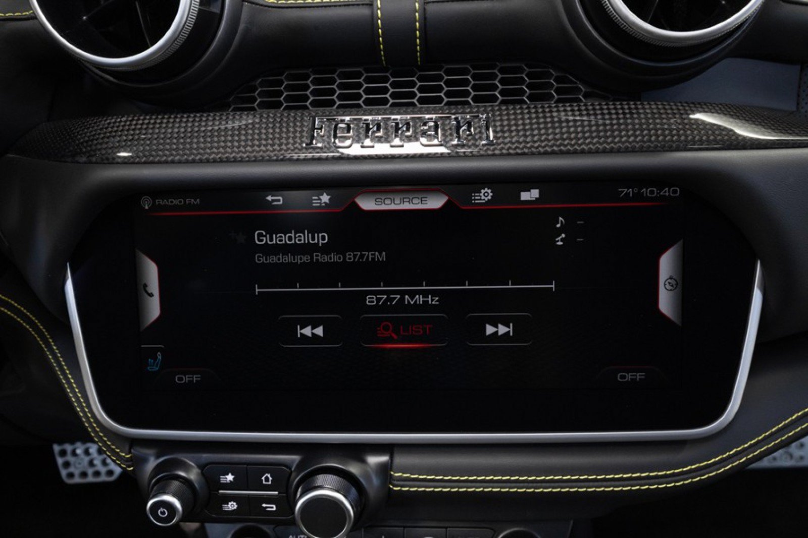 Used 2020 Ferrari Portofino RWD image 33