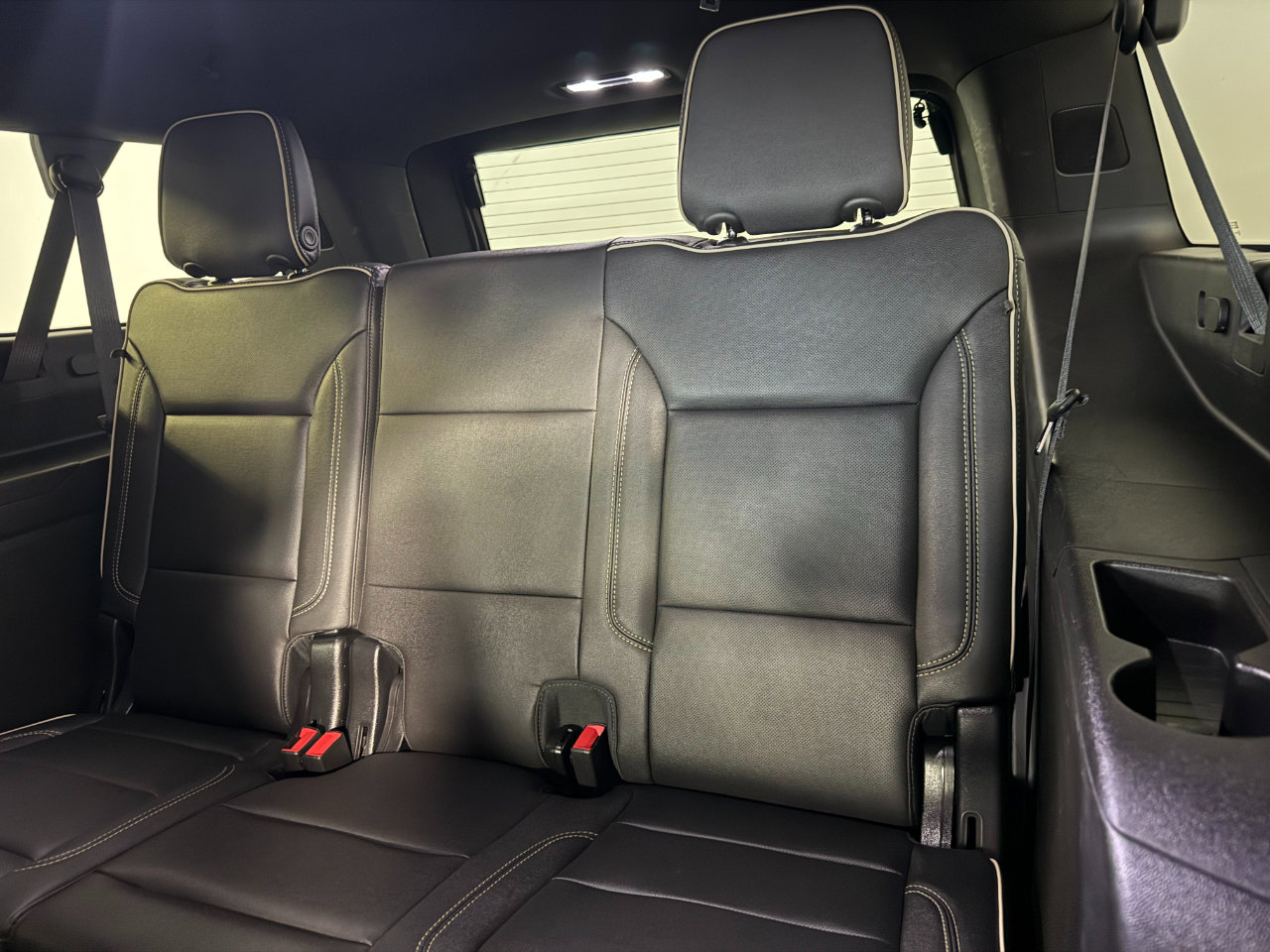 Used 2023 Chevrolet Suburban Premier image 19