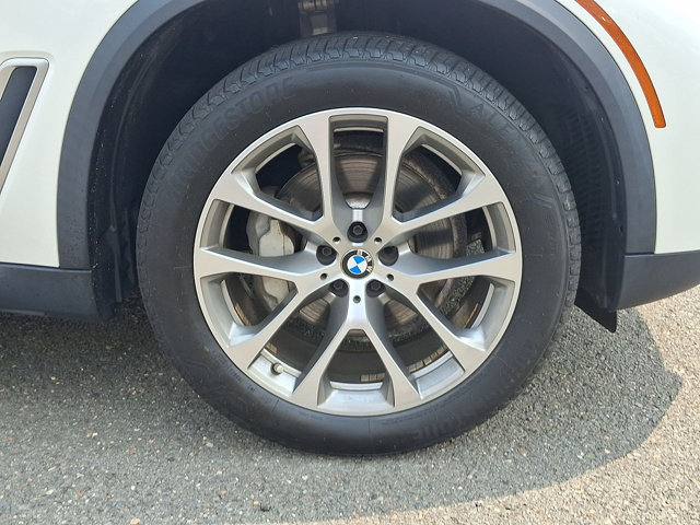 Used 2019 BMW X5 xDrive40i w/ Premium Package 2 AWD/4WD image 27