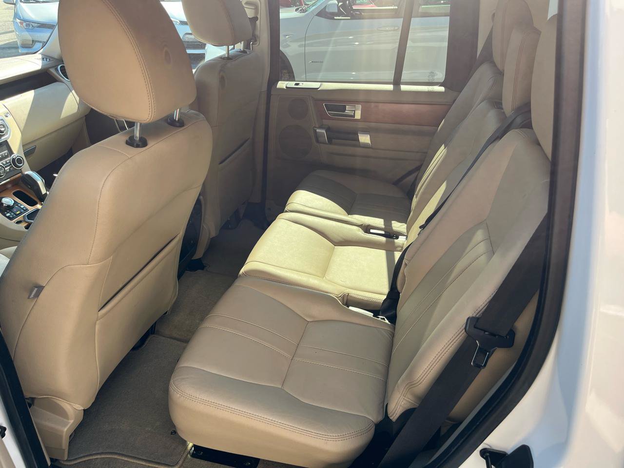 Used 2012 Land Rover LR4 HSE AWD/4WD image 25