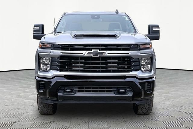 Used 2024 Chevrolet Silverado 2500 Custom w/ Custom Convenience Package image 2