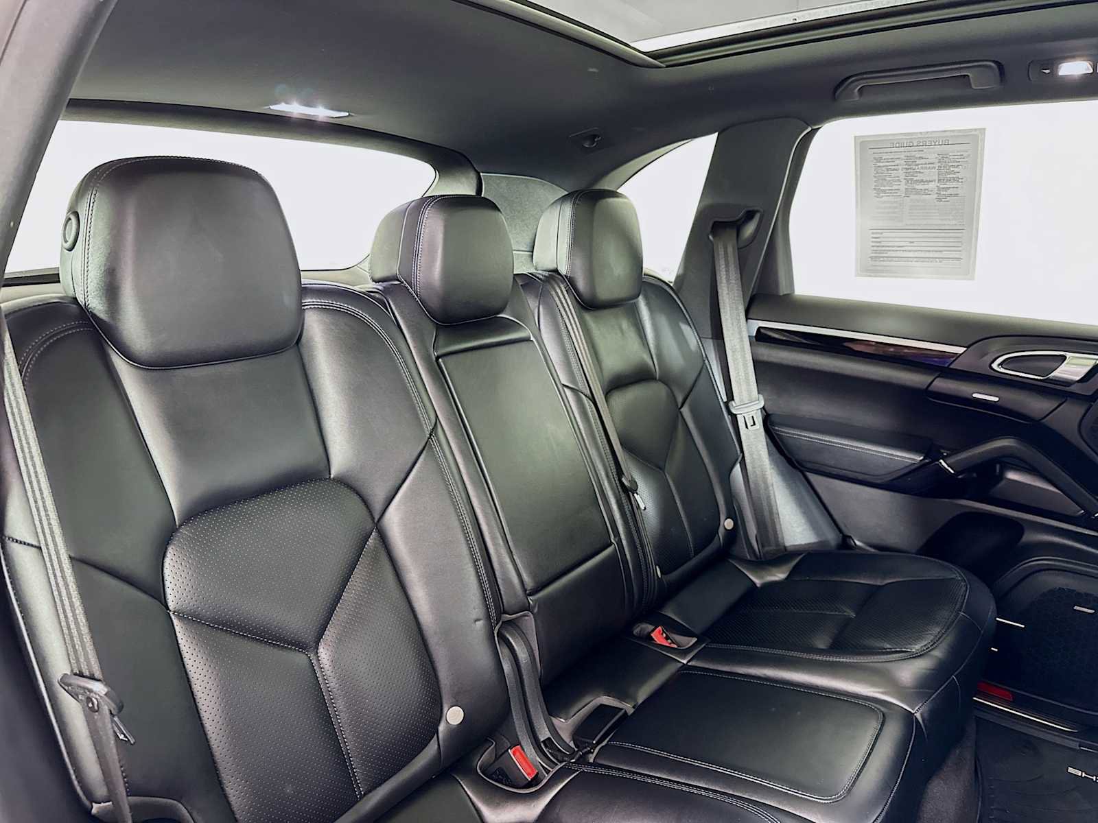 Used 2018 Porsche Cayenne image 26