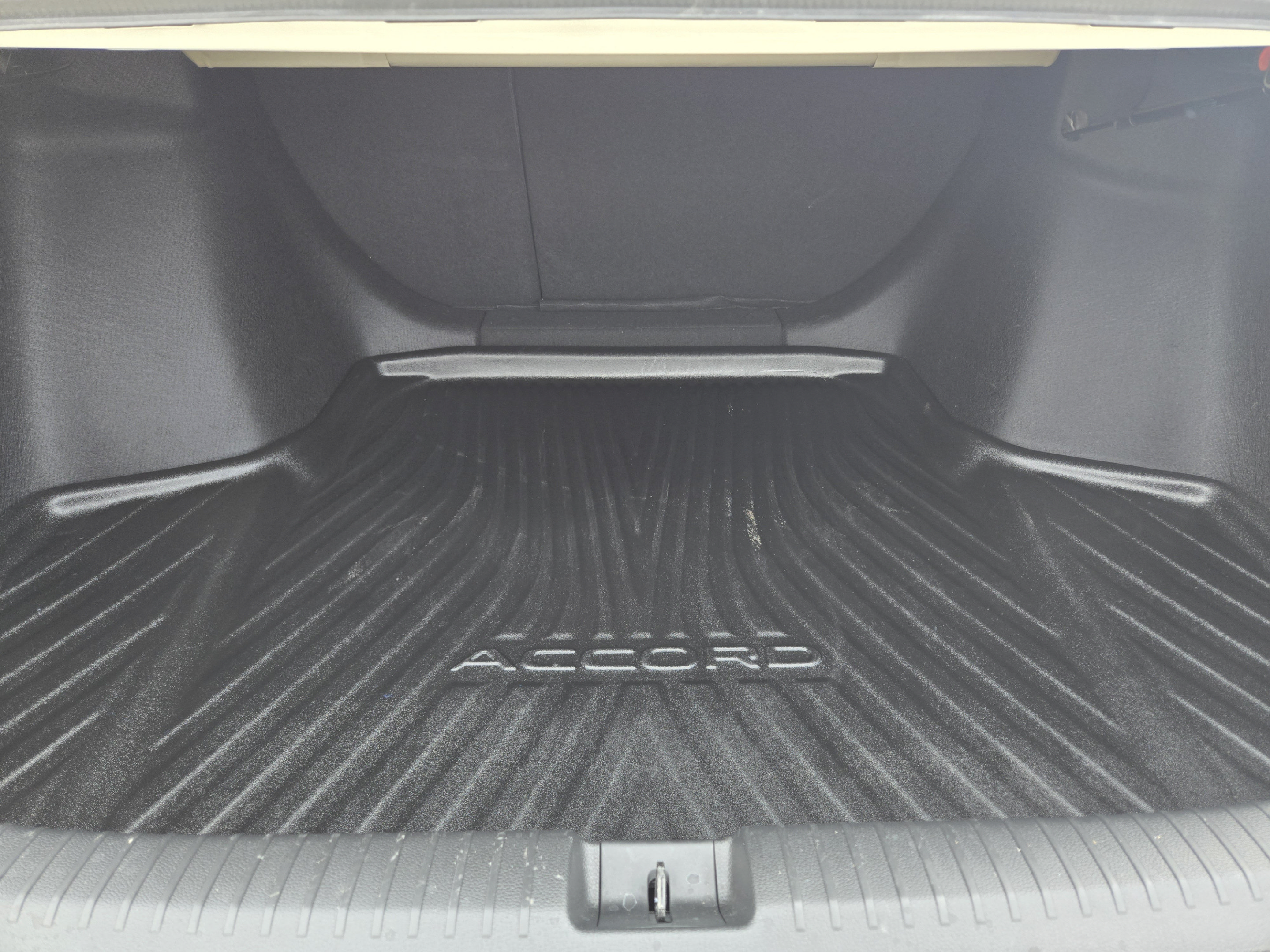 Certified 2025 Honda Accord SE image 28
