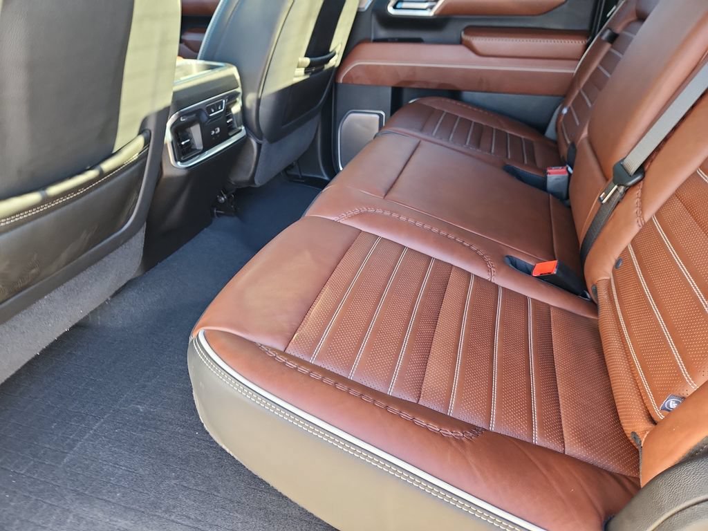 Used 2026 GMC Sierra 2500 Denali Ultimate AWD/4WD image 9