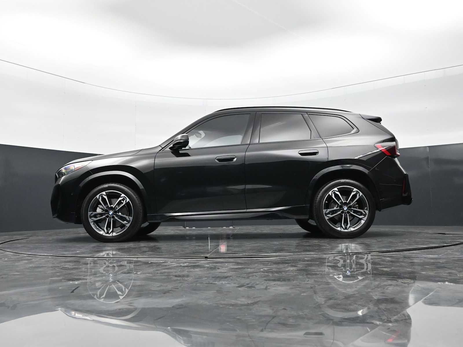 Certified 2023 BMW X1 xDrive28i w/ Premium Package image 32